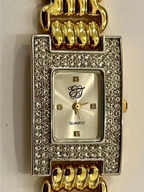 Vintage Elizabeth Taylor “White Diamonds” Collection Quartz Crystal Bezel Watch